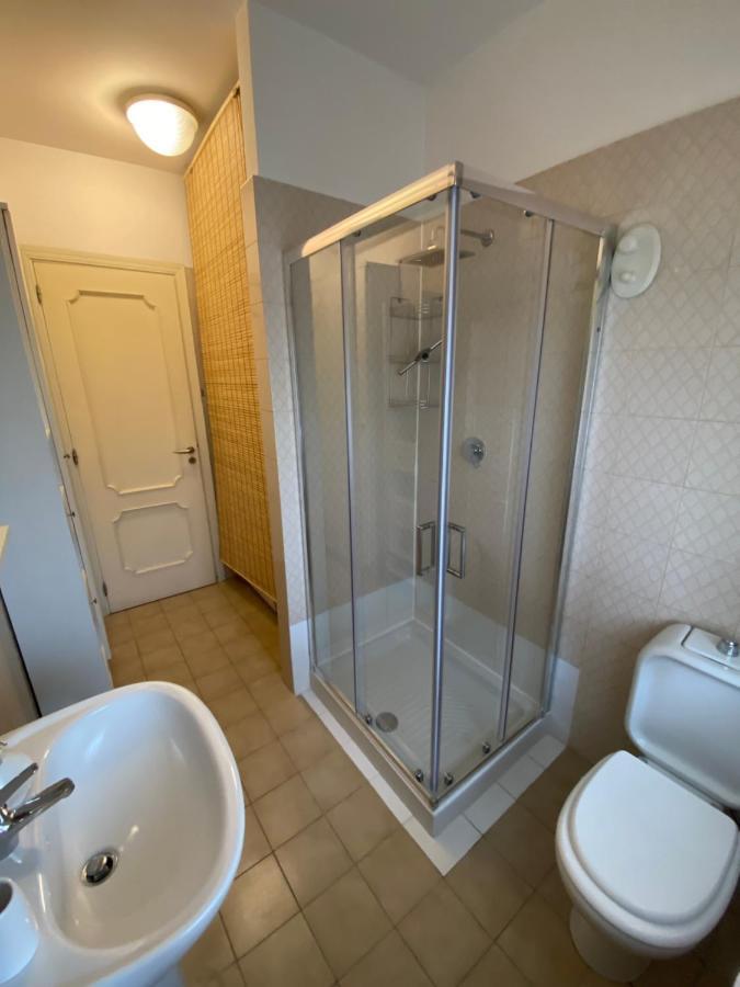 Av Apartment Ачи Кастело Екстериор снимка